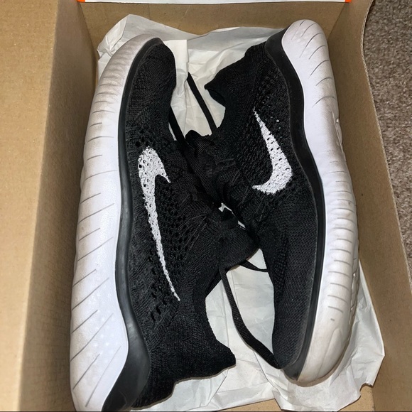 Nike Shoes - Nike Free Run 2017